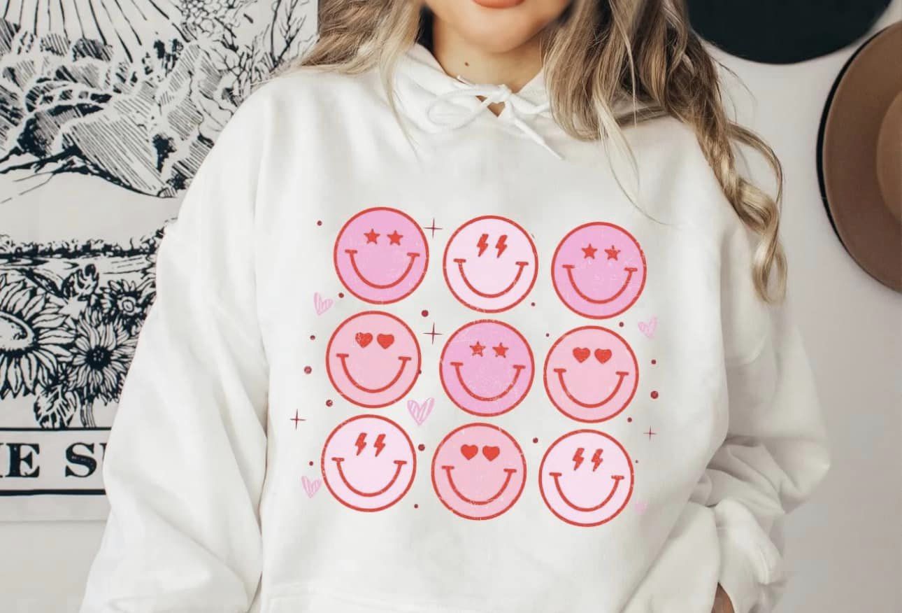 FULL COLOR SCREEN PRINT - SMILEY PINK HEARTS